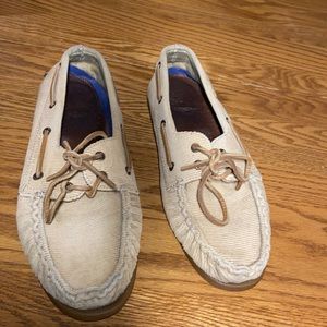 Beige corduroy sperrys